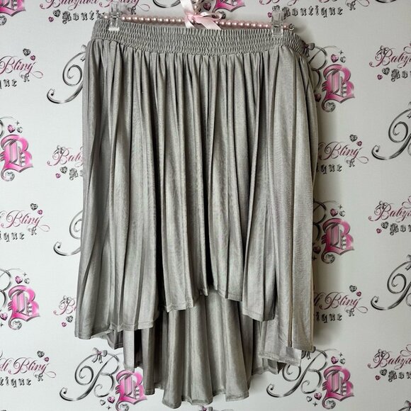 Topshop Dresses & Skirts - Topshop Metallic Silver High-Low Skirt shiny shimmer flowy grey stretchy luxe